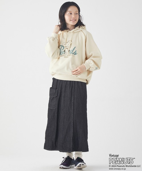 KRIFF MAYER Lady's Collection（クリフメイヤーレディースコレクション）の「裏起毛スヌーピーゆるパーカー（パーカー・レディース・カーキ/ナチュラル/カラフル/チャコール/オレンジ・MEDIUM/LARGE）」の11枚目の写真