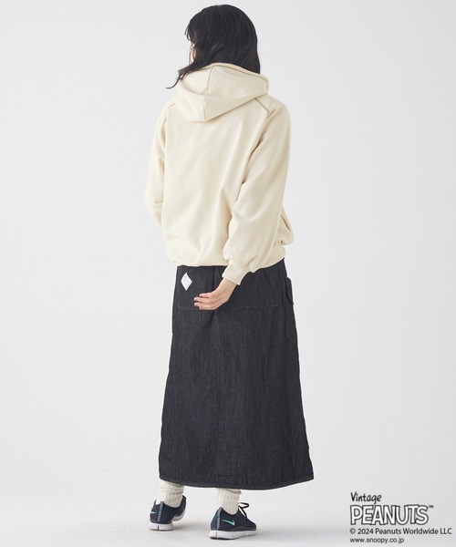 KRIFF MAYER Lady's Collection（クリフメイヤーレディースコレクション）の「裏起毛スヌーピーゆるパーカー（パーカー・レディース・カーキ/ナチュラル/カラフル/チャコール/オレンジ・MEDIUM/LARGE）」の13枚目の写真