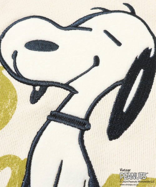 KRIFF MAYER Lady's Collection（クリフメイヤーレディースコレクション）の「裏起毛スヌーピーゆるパーカー（パーカー・レディース・カーキ/ナチュラル/カラフル/チャコール/オレンジ・MEDIUM/LARGE）」の21枚目の写真