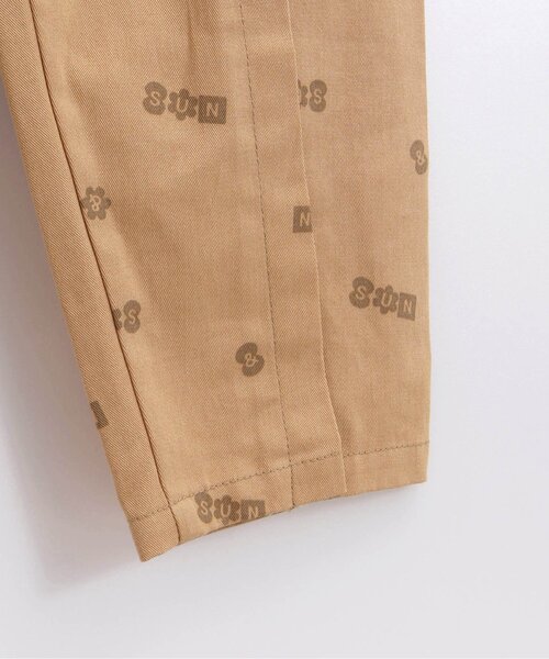 p.premier（ピードットプルミエ）の「イロチ買いしたい総柄ツイルテーパードパンツ（その他パンツ・キッズ・ブルー/カーキ/ベージュ/チャコール/ブラック/ブラウン・100/110/120/80/130/140/90）」の7枚目の写真