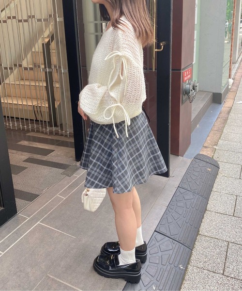 INGNI（イング）の「ショルダースリットリボンモヘアニット（ニット/セーター・レディース・ライトブルー/アイボリー/ピンク/杢グレー・M）」の9枚目の写真