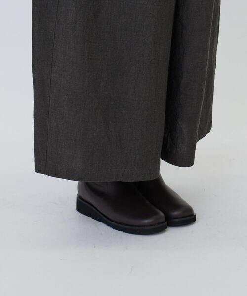 LOISIR（ロワズィール）の「バンブーリネンボトルシルエットパンツ