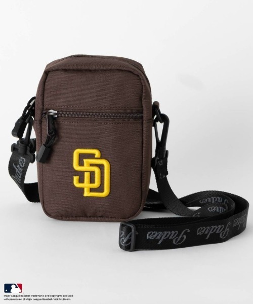 MLB(メジャーリーグベースボール)の「MLBミニショルダーバッグ(ショルダーバッグ・メンズ・ブラック系2/カモフラージュ/その他1/ブラック系1/ブラウン/ネイビー系1/ネイビー系2/その他2/ブラック系3・FREE)」の4枚目の写真