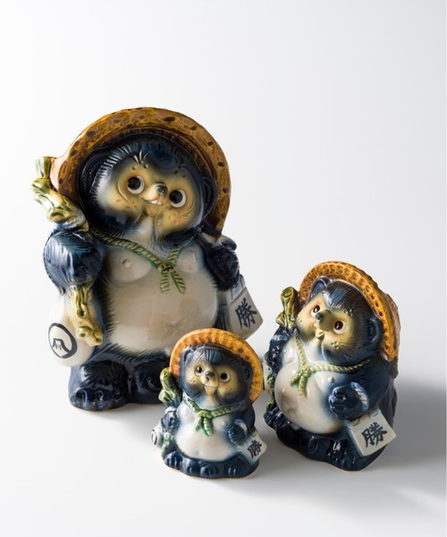 BEAMS JAPAN（ビームス　ジャパン）の「【ビームスの百名品】【別注】信楽焼 たぬき 必勝 小（インテリア雑貨・レディース・ネイビー・ONE SIZE）」の10枚目の写真