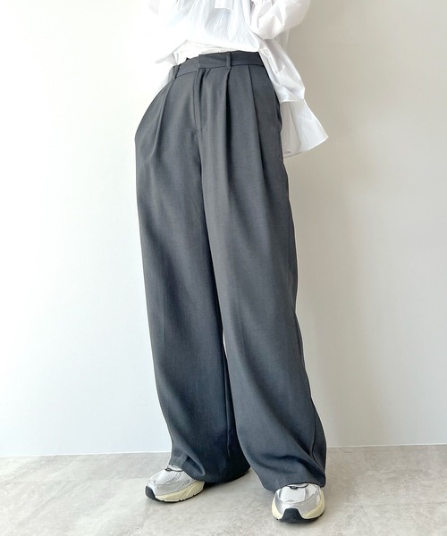 STELLA FISH(ステラフィッシュ)の「Twill Tuck Wide Pants(スラックス・レディース・ブラック/グレー・FREE)」の2枚目の写真