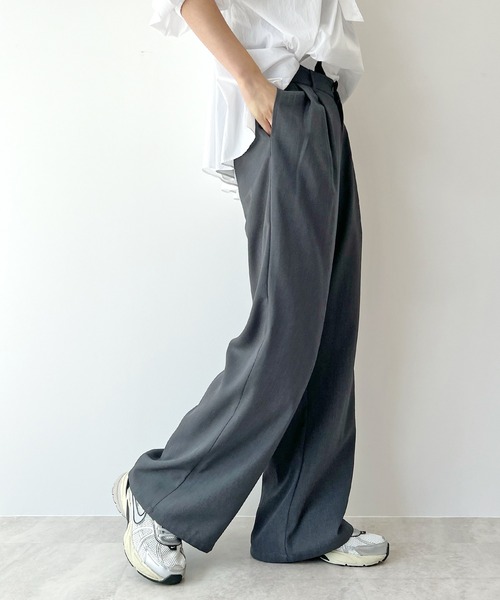 STELLA FISH(ステラフィッシュ)の「Twill Tuck Wide Pants(スラックス・レディース・ブラック/グレー・FREE)」の19枚目の写真