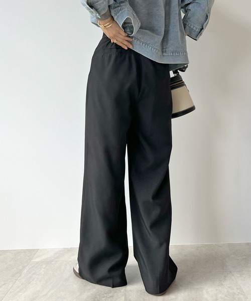 STELLA FISH(ステラフィッシュ)の「Twill Tuck Wide Pants(スラックス・レディース・ブラック/グレー・FREE)」の12枚目の写真