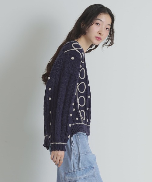 somari imagination（ソマリ イマジネーション）の「『ライン配色ケーブルニット』（ニット/セーター・レディース・ネイビー/ライトグレー・FREE）」の17枚目の写真