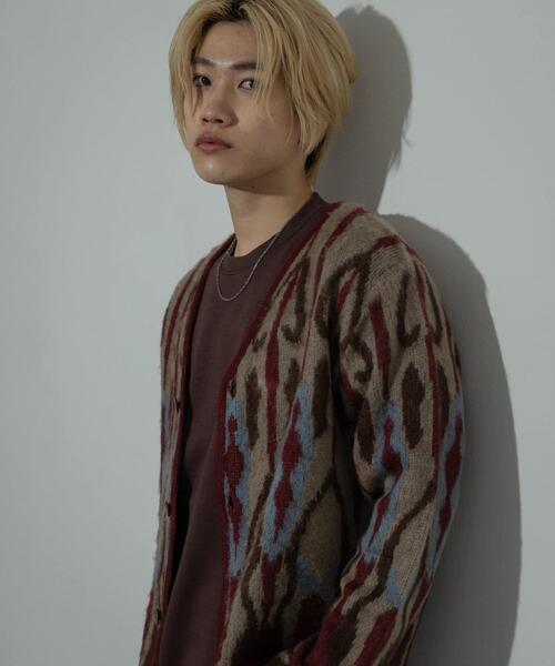 SENSE OF PLACE by URBAN RESEARCH(センスオブプレイスバイアーバンリサーチ)の「『ユニセックス』モヘアライクVネックカーディガン(カーディガン/ボレロ・メンズ・ブラウン/バーガンディー/ブルー・LARGE/MEDIUM)」の6枚目の写真