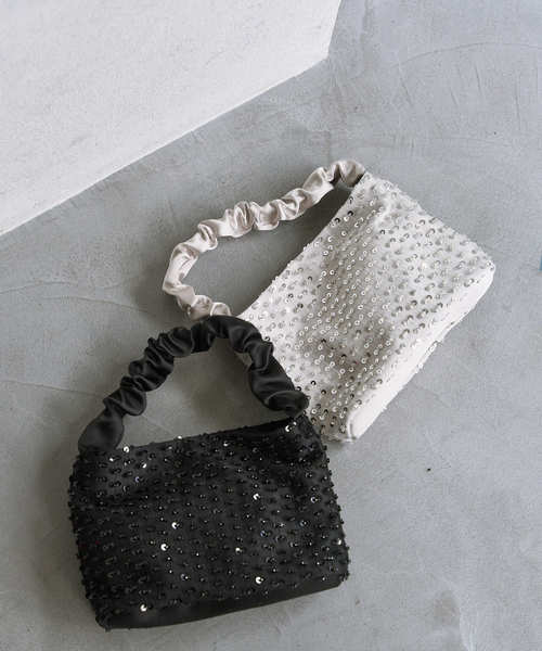 LE TALON（ルタロン）の「LE TALON スパンコールP BAG（ハンドバッグ・レディース・シルバー/ブラック・FREE）」の3枚目の写真
