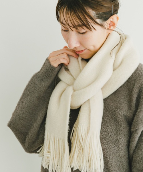 ITEMS URBANRESEARCH（アイテムズ アーバンリサーチ）の「ベーシックストール（ストール/ショール・レディース・チャコールグレー/オフホワイト/モカ/イエロー・FREE）」の6枚目の写真