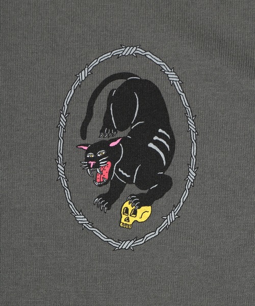 PUNYUS(プニュズ)の「ブラックパンサーレイヤードロンT(Tシャツ/カットソー・レディース・スミクロ/レッド・3/4)」の16枚目の写真