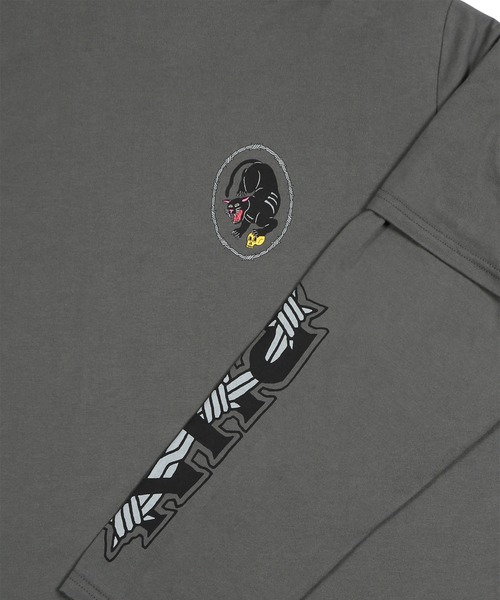 PUNYUS(プニュズ)の「ブラックパンサーレイヤードロンT(Tシャツ/カットソー・レディース・スミクロ/レッド・3/4)」の17枚目の写真