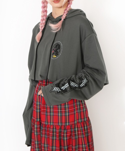 PUNYUS(プニュズ)の「ブラックパンサーレイヤードロンT(Tシャツ/カットソー・レディース・スミクロ/レッド・3/4)」の5枚目の写真