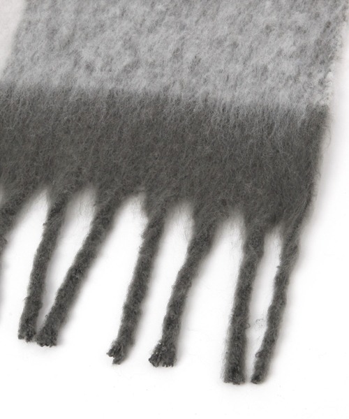 BAYFLOW（ベイフロー）の「[今年らしいボリューム感]チェックフトフリンジマフラー（ストール/ショール・レディース・ベージュ/ブラウン/グレー/ブルー・FREE）」の17枚目の写真