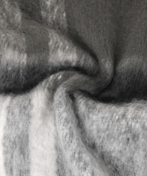 BAYFLOW（ベイフロー）の「[今年らしいボリューム感]チェックフトフリンジマフラー（ストール/ショール・レディース・ベージュ/ブラウン/グレー/ブルー・FREE）」の20枚目の写真