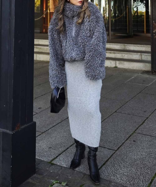 esutoreja（エストレジャ）の「プードルファーショートコート（その他アウター・レディース・チャコールアッシュ/アイボリー/ブラック・FREE）」の10枚目の写真