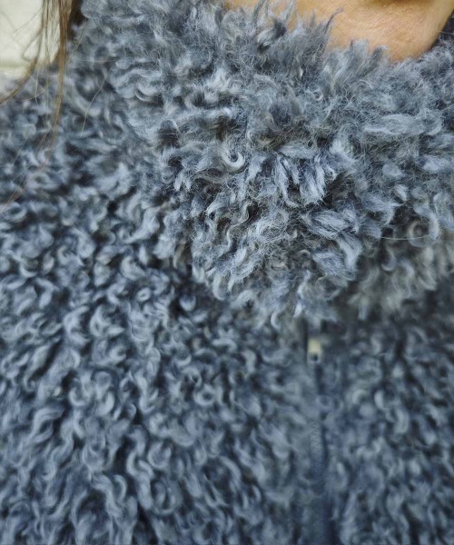 esutoreja（エストレジャ）の「プードルファーショートコート（その他アウター・レディース・チャコールアッシュ/アイボリー/ブラック・FREE）」の19枚目の写真