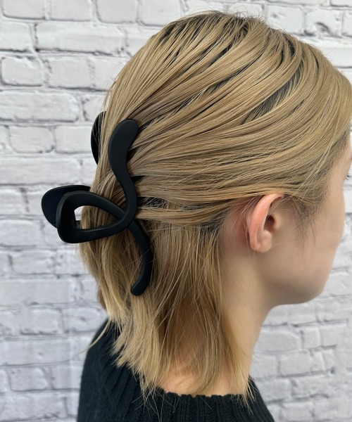 poiregnee（ポワニェ）の「［select］ドローイングヘアクリップ（バレッタ/ヘアクリップ・レディース・ブラック/アイボリー/グレイッシュベージュ・FREE）」の9枚目の写真