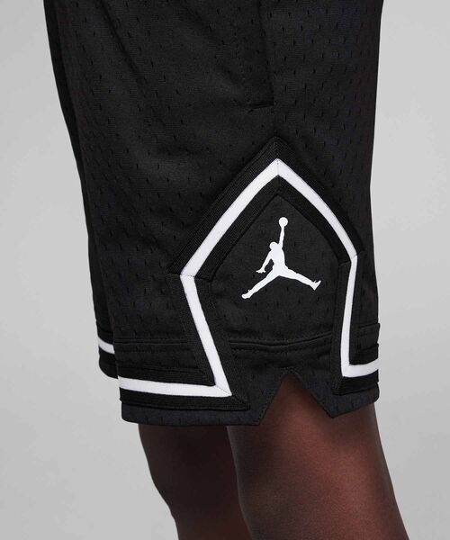 NIKE★Jordan Arch Shorts ジョーダン ショート パンツ ブラック Nike Kids Black Jordan Logo Shorts | Junior Couture USA