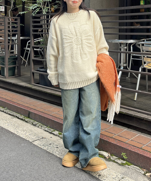 CPCM(シーピーシーエム)の「同色花柄ジャガードニット24(ニット/セーター・レディース・マスタード/アイボリー/グレー/ブルー・FREE)」の10枚目の写真