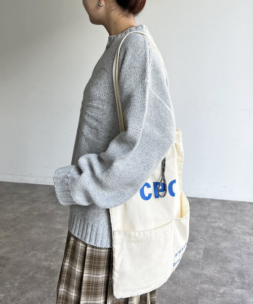 CPCM(シーピーシーエム)の「同色花柄ジャガードニット24(ニット/セーター・レディース・マスタード/アイボリー/グレー/ブルー・FREE)」の21枚目の写真