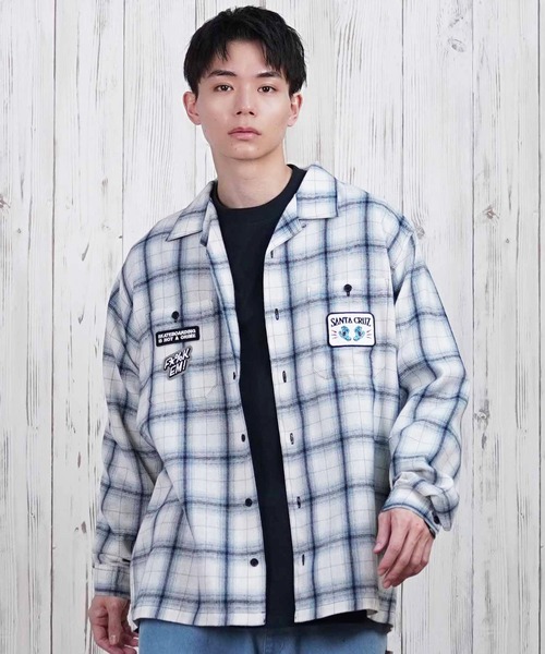 SANTA CRUZ(サンタクルーズ)の「【ムラサキスポーツ限定】SANTACRUZ/サンタクルーズ 長袖シャツ オンブレチェック ビックシルエット 502251201(シャツ/ブラウス・メンズ・ホワイト×ブルー/ブラック/ホワイト・L/M)」の4枚目の写真