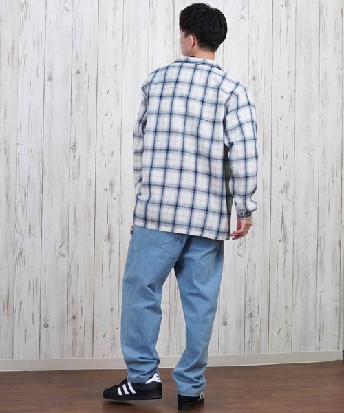 SANTA CRUZ(サンタクルーズ)の「【ムラサキスポーツ限定】SANTACRUZ/サンタクルーズ 長袖シャツ オンブレチェック ビックシルエット 502251201(シャツ/ブラウス・メンズ・ホワイト×ブルー/ブラック/ホワイト・L/M)」の10枚目の写真