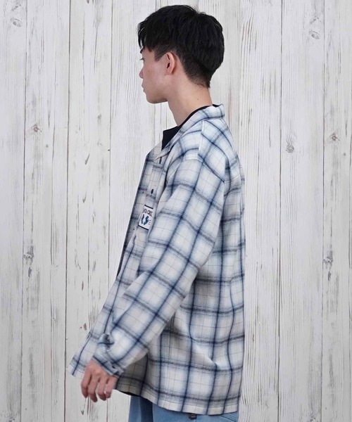 SANTA CRUZ(サンタクルーズ)の「【ムラサキスポーツ限定】SANTACRUZ/サンタクルーズ 長袖シャツ オンブレチェック ビックシルエット 502251201(シャツ/ブラウス・メンズ・ホワイト×ブルー/ブラック/ホワイト・L/M)」の5枚目の写真