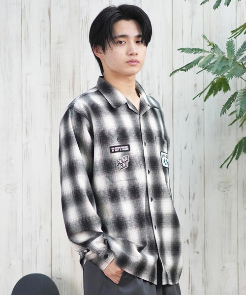 SANTA CRUZ(サンタクルーズ)の「【ムラサキスポーツ限定】SANTACRUZ/サンタクルーズ 長袖シャツ オンブレチェック ビックシルエット 502251201(シャツ/ブラウス・メンズ・ホワイト×ブルー/ブラック/ホワイト・L/M)」の17枚目の写真