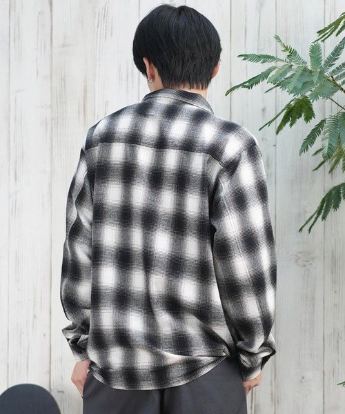 SANTA CRUZ(サンタクルーズ)の「【ムラサキスポーツ限定】SANTACRUZ/サンタクルーズ 長袖シャツ オンブレチェック ビックシルエット 502251201(シャツ/ブラウス・メンズ・ホワイト×ブルー/ブラック/ホワイト・L/M)」の16枚目の写真