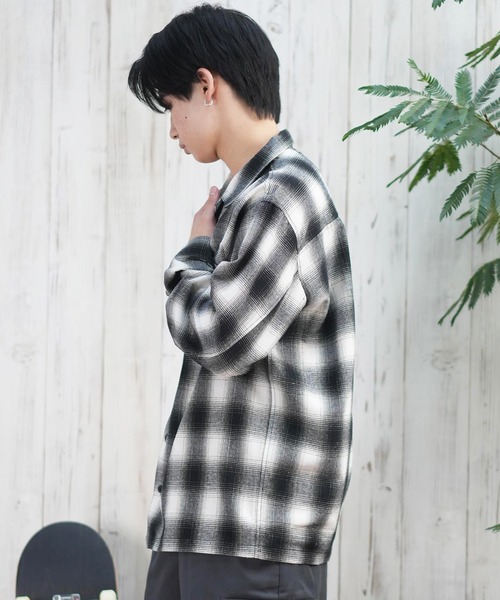 SANTA CRUZ(サンタクルーズ)の「【ムラサキスポーツ限定】SANTACRUZ/サンタクルーズ 長袖シャツ オンブレチェック ビックシルエット 502251201(シャツ/ブラウス・メンズ・ホワイト×ブルー/ブラック/ホワイト・L/M)」の15枚目の写真