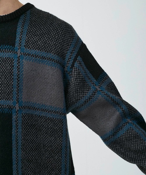 le cercle ADAM ET ROPE'(ルセルクルアダムエロペ)の「【mens】チェックパターンニットプルーバー(ニット/セーター・メンズ・チャコールグレー/ネイビー・L/M)」の16枚目の写真