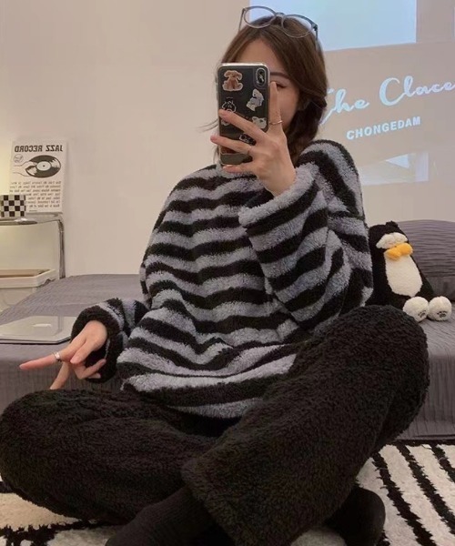 おしゃれスタ(オシャレスタ)の「もこもこシンプルボーダールームウェア 上下セット(ルームウェア/パジャマ・レディース・ブラック/グレー・M/L/XL/XXL)」の7枚目の写真