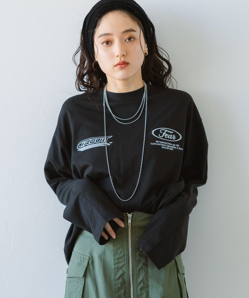 RAGEBLUE（レイジブルー）の「ワッペンモチーフ/刺繍ルーズロングTシャツ（Tシャツ/カットソー・レディース・ブラック/ホワイト/ピンク・FREE）」の3枚目の写真