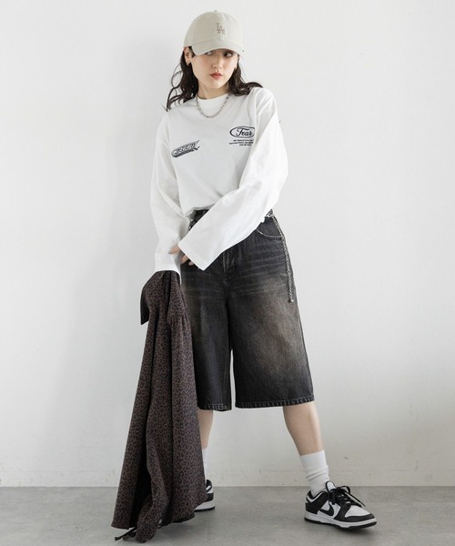 RAGEBLUE（レイジブルー）の「ワッペンモチーフ/刺繍ルーズロングTシャツ（Tシャツ/カットソー・レディース・ブラック/ホワイト/ピンク・FREE）」の4枚目の写真
