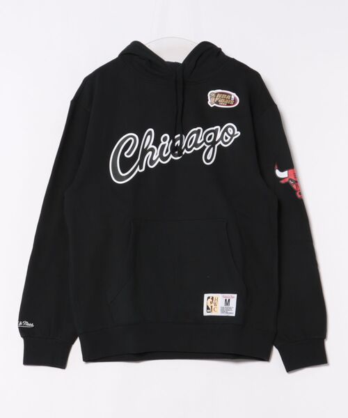 Mitchell&Ness(ミッチェル&ネス)の「【Mitchell&Ness】GAME TIME FLEECE HOODIE CBU/ヴィンテージフーディ/メンズ/シカゴ・ブルズ(パーカー・メンズ・ブラック・3L/L/M)」の1枚目の写真