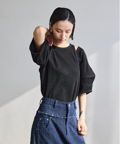 AIC.（エーアイシー）の「カットアウトコクーンスリーブサーマルトップス（Tシャツ/カットソー・レディース・キナリ/ブラック・FREE）」の7枚目の写真