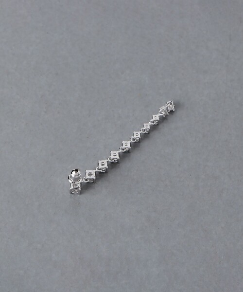 UNITED ARROWS(ユナイテッドアローズ)の「10ビジュー ピアス(ピアス(両耳用)・レディース・シルバー・FREE)」の4枚目の写真