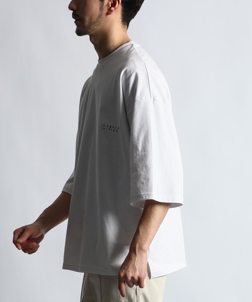 LANVIN en Bleu（ランバンオンブルー）の「2層構造 COOLMAX(クールマックス) ルーズフィット シンプルTシャツ（Tシャツ/カットソー・メンズ・ホワイト/ブラック/グレイッシュベージュ・50/48/46/52）」の10枚目の写真