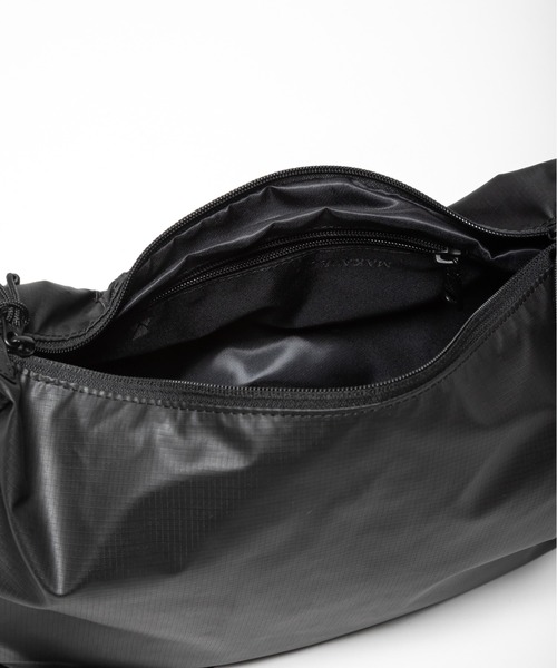 MAKAVELIC(マキャベリック)の「Across Shoulder Bag(ショルダーバッグ・メンズ・ブラック・ONESIZE)」の10枚目の写真