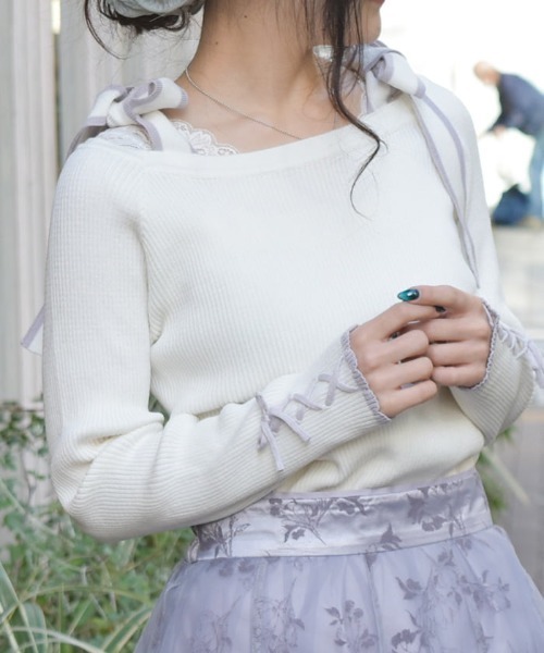 axes femme（アクシーズファム）の「ショルダーリボンニット（ニット/セーター・レディース・ホワイト/ブラック/ミント・FREE）」の2枚目の写真