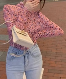 CELENA BEATS（セレナビーツ）の「花柄 メローシャーリング レース シアートップス（Tシャツ/カットソー）」