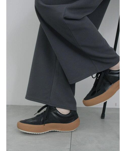 Samansa Mos2 blue（サマンサモスモスブルー）の「ジャーマントレーナー厚底スニーカー（ドレスシューズ・レディース・ブラック/オフホワイト・M/L）」の18枚目の写真