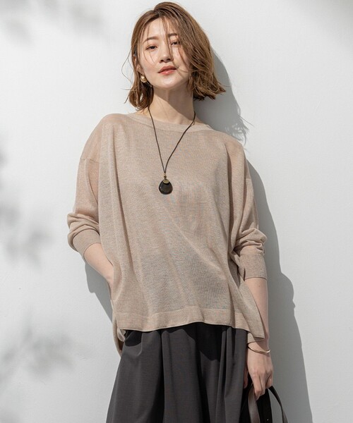 23区(ニジュウサンク)の「【洗える】シャイニーシアー ボートネック ニット(ニット/セーター・レディース・スカイブルー系/ダークブラウン系/ブラック系1/ライトグレー系1/ベージュ系・38)」の4枚目の写真