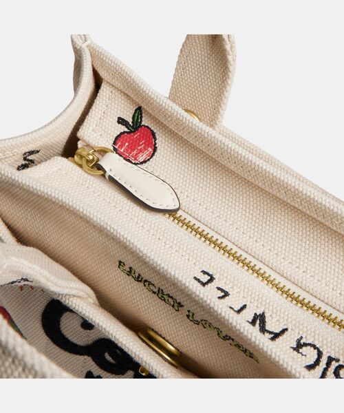 COACH（コーチ）の「カーゴ トート バッグ 20・スケッチ