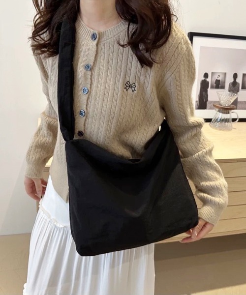 ad thie(アドティエ)の「ギャザーストラップ ショルダーバッグ(ショルダーバッグ・レディース・ライトグレー/ベージュ/ブラック/カーキ・FREE)」の22枚目の写真