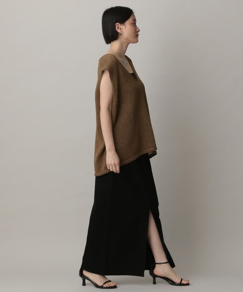 A part by（アパートバイ）の「ペーパーユルニットノースリーブ