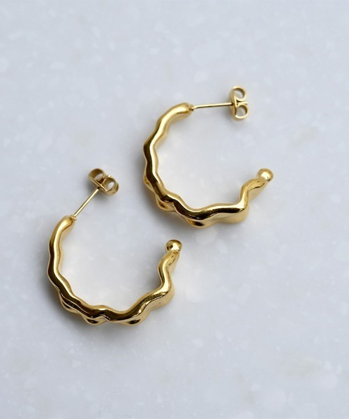 sowi（ソーイ）の「サージカルステンレス　チャンキー　ピアス（ピアス（両耳用）・レディース・シルバー/ゴールド・ﾌﾘ-）」の2枚目の写真