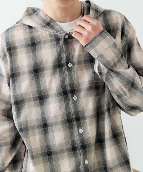 ITEMS URBANRESEARCH（アイテムズ アーバンリサーチ）の「オンブレチェック シャツパーカー（シャツ/ブラウス・メンズ・ブラック/ブラウン/ベージュ・MEDIUM/LARGE）」の13枚目の写真